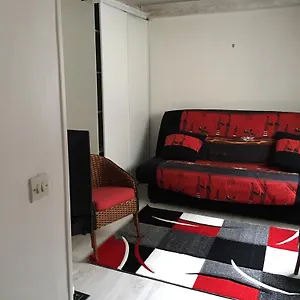 Cosy Holidays Apartment Paris