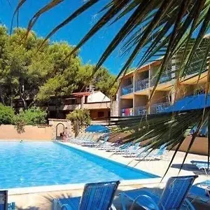 Appartement Sur 30m2 T2 Avec Terrasse Piscine 10min à Pied De La, Sanary-sur-Mer